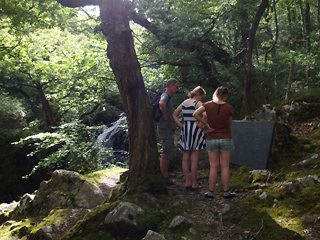 Wales, naar de waterval Wales, naar de waterval