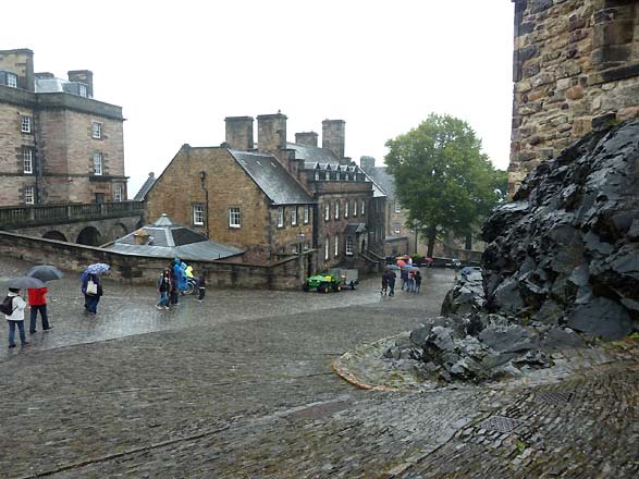 Edinburgh Castle, on a rainy day Edinburgh Castle, on a rainy day